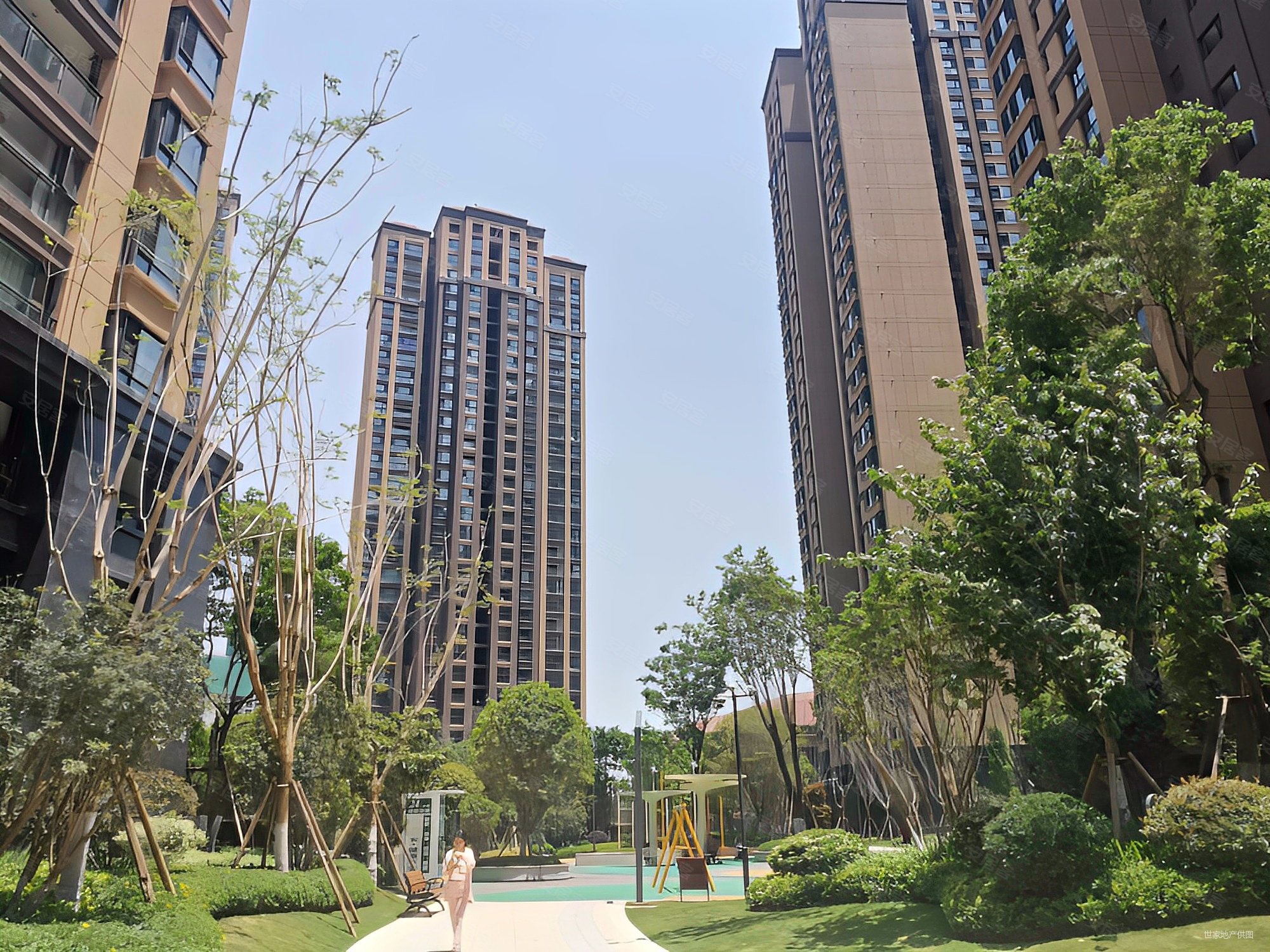 彩云城星湾俊园 大3房 客厅宽敞 楼道明亮 房东急售,俊发星湾俊园二手