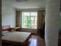 吉首吉首吉首城区中医院附近，三室两厅两卫出租房源真实图片