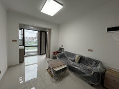 龙海其他其它华侨城精装三房,带露台,价格美丽出租房源真实图片