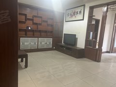 淄博淄川淄川其他银泰城旁2室两厅一卫月租1380家具家电可配齐一楼带院出租房源真实图片