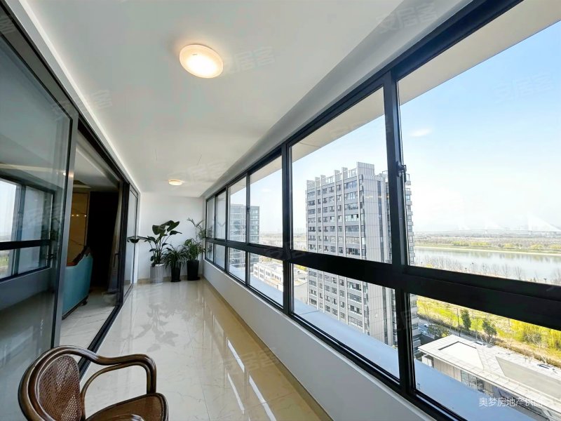 急售 小区中间 南京湾 走路去江边 江景大平层 拎包入住!