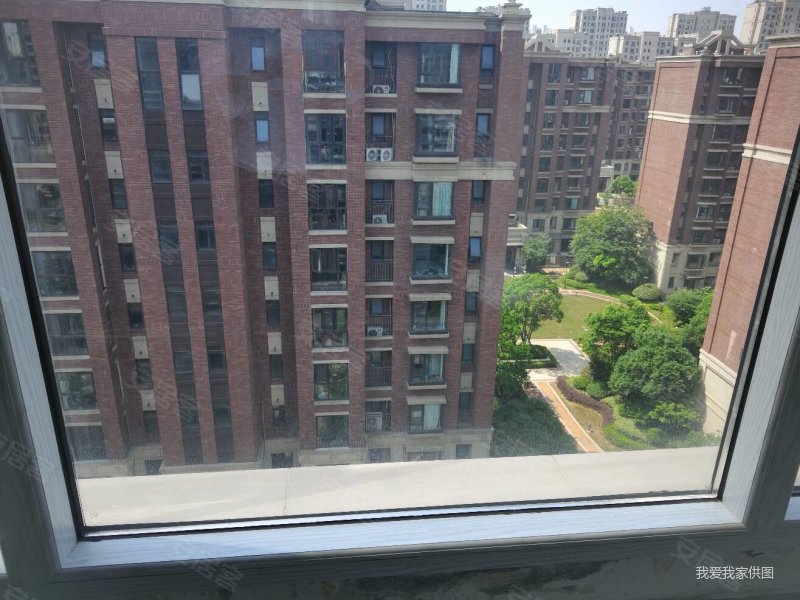 洋房四房138平米,送车位,诚心买少10万, ,绿都新力青云府二手房,160万