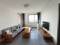 荣成市荣成市区荣成城区只租一个月,海世界13楼两居室,有WiFi,家具家电齐出租房源真实图片