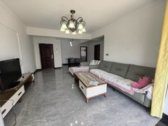 德宏芒市人民商场灵活出租双阳台东南朝向2200月带家具家电拎包入住出租房源真实图片