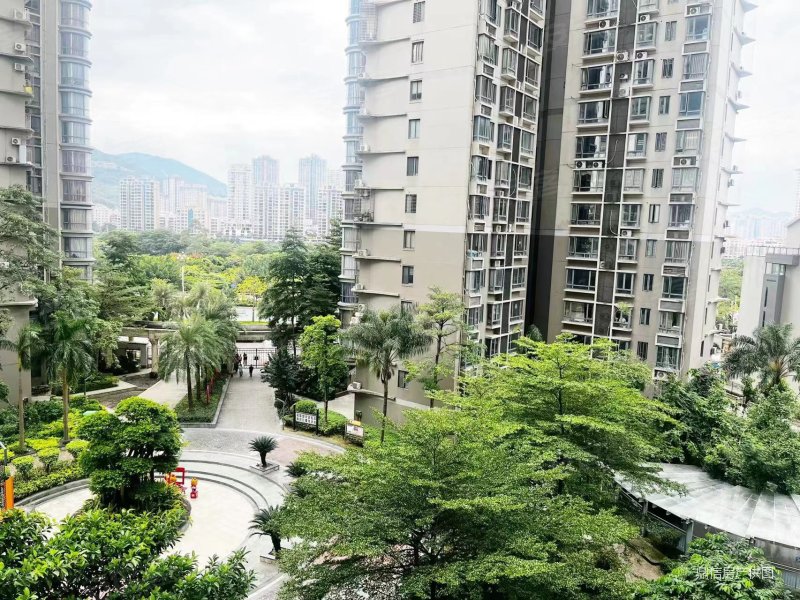 皇家滨城4室2厅2卫87㎡南北116万