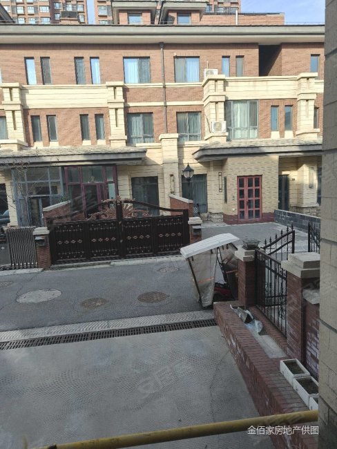 小区新,林奇郡瀚湖湾(别墅)二手房,210万,4室2厅,2卫,188平米-天津