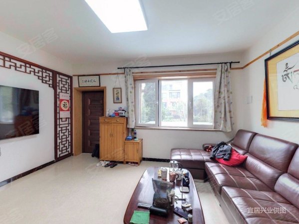 联排东边户花院三百平客厅5辆车五年为一着急卖鹿鸣苑