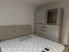 兰考兰考县兰考县城青莲学校附近书香名邸两室首对外出租，家具家电齐全出租房源真实图片