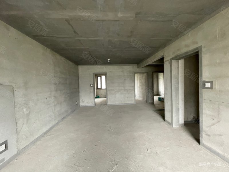 东展怡和园3室2厅2卫138㎡南北70万