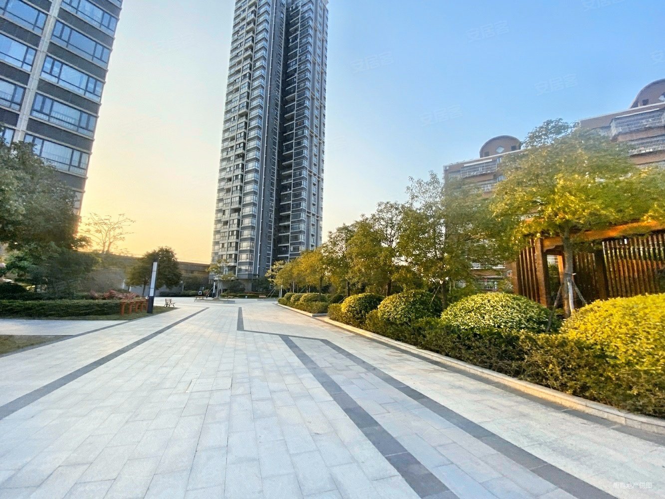 珠海房产网>珠海二手房>香洲二手房>前山二手房>玲珑府>