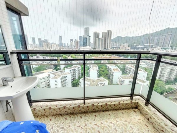 深圳南山蛇口四海宜家四海宜家南向 2 房安静,家私电器全齐出租房源
