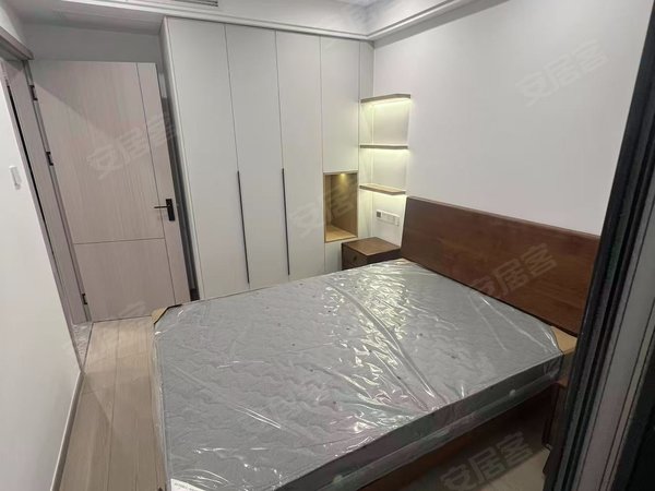 海宁海宁市区硖石江南大道1361号楼银泰静安中学附近一室一厅明卫随时看房 水电民用包网络全屋定制出租房源真实图片