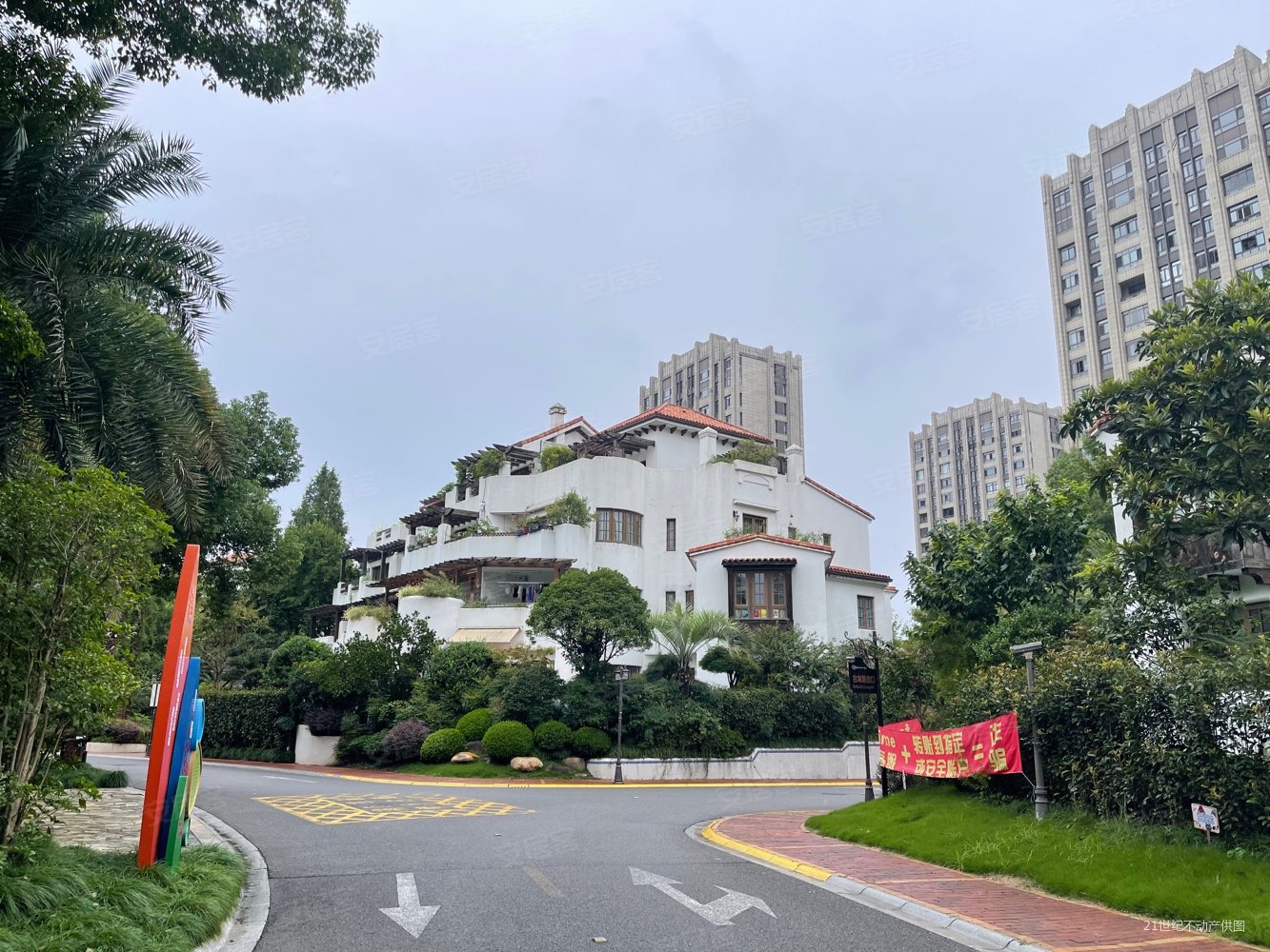 万源城御溪(公寓住宅)3室2厅2卫248.69㎡南北3250万