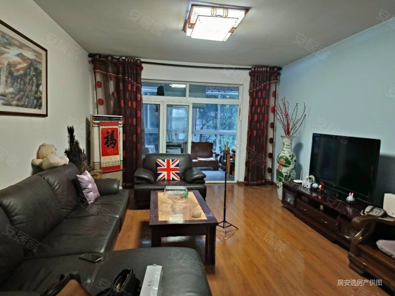 八里小区瀚林花园电梯2楼户型方正明厨明卫