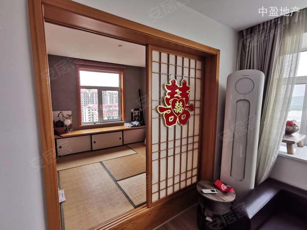 东方盛景漂亮两室干净卫生出次出租房源采光好,南北通透