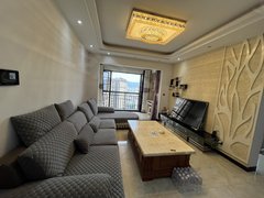 弥勒湖泉片区湖泉生态园红河水乡旁,周边配套设施齐全,舒适三室,家电家具齐全。出租房源真实图片