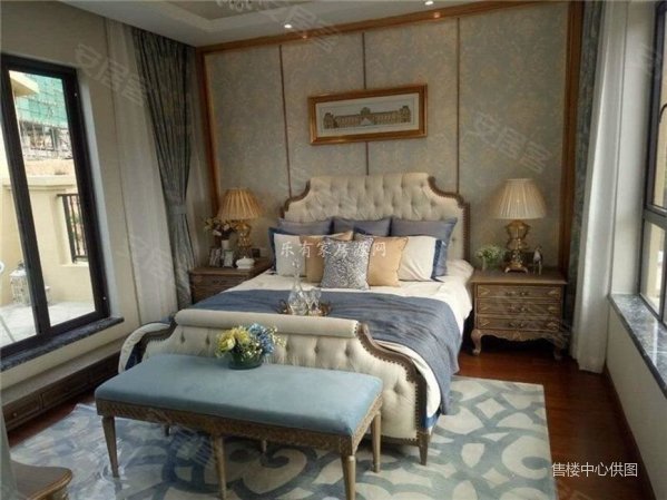 温泉别墅建面95平米使用面积300平 5房3厅4卫