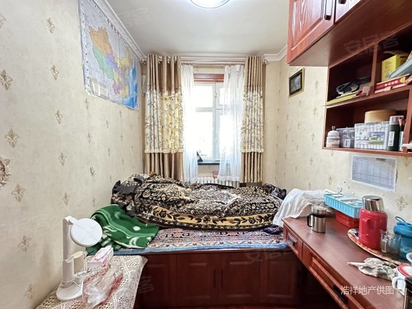 新疆维吾尔自治区党校住宅小区(天山区)3室1厅1卫80㎡南北199万