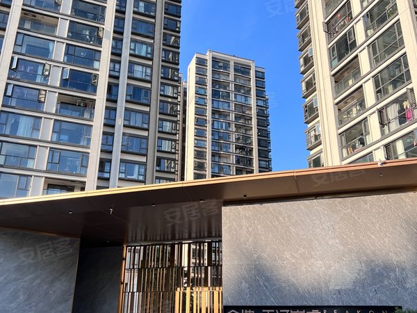 广州天河棠东金地天河峯睿天河棠东 全新家私家电 高端品牌 南北对流