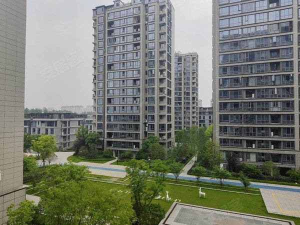 绍兴诸暨诸暨市区祥生云境(诸暨)三开间朝南双卫双阳台出租房源真实