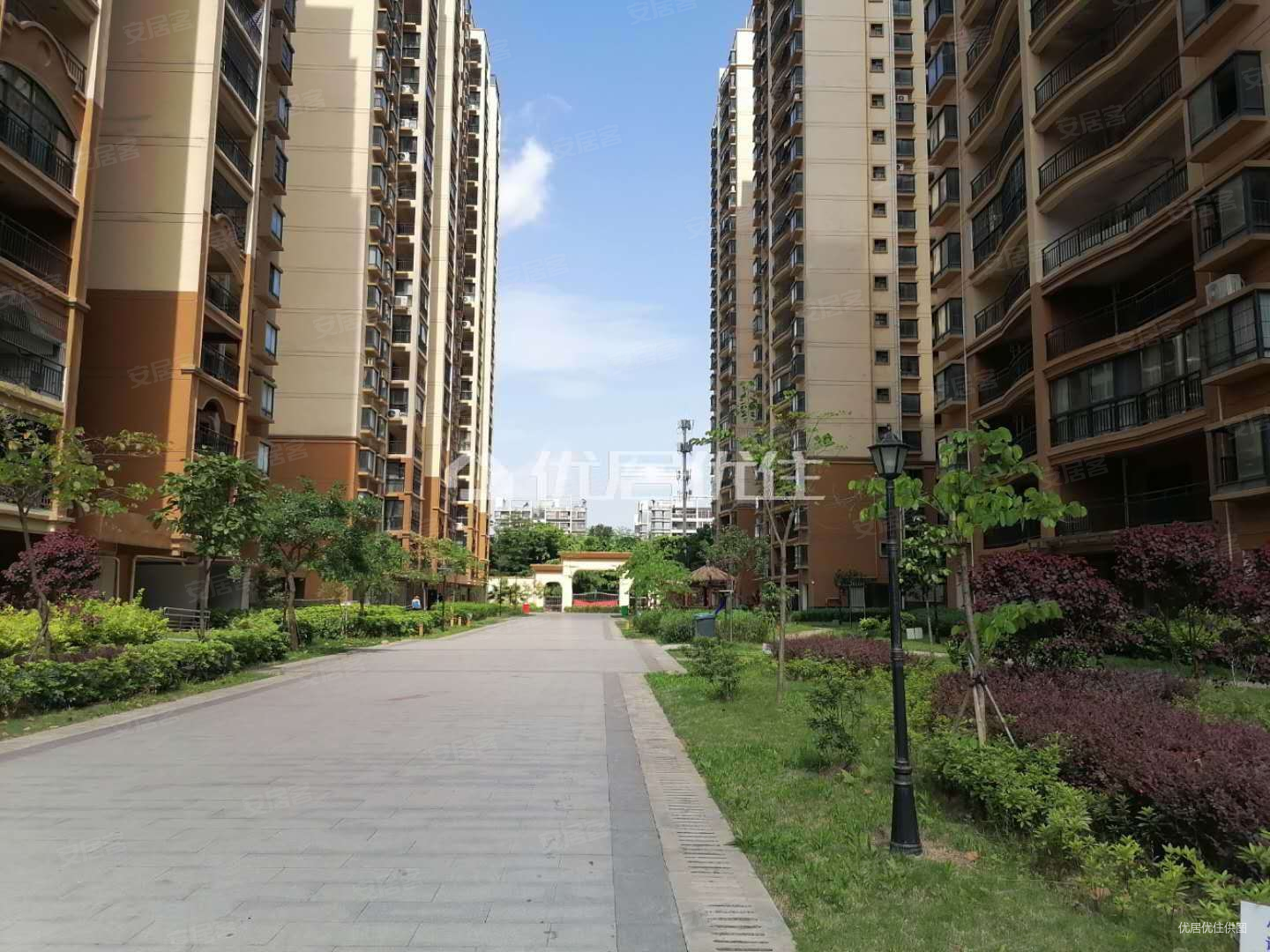 实拍五号线地铁口南航翔宇花园大三房出售业主急卖看房方便