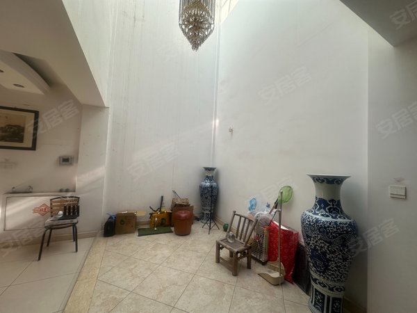 金华东阳东阳江北海德国际社区水岸绿庭(A区)可做电商245平精装带车位 有个大院子一年包物业出租房源真实图片