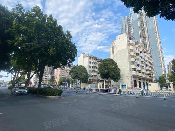南宁西乡塘北大路南宁市城北区政府综合楼广西大学附近,南铁白苍岭