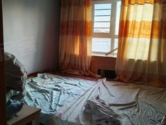 哈密伊州时代广场供销小区6楼78平简装家电齐全，拎包入住短租1200出租房源真实图片