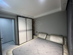 温岭温岭市区锦江中心宝龙地铁口芷胜庄两室一厅一卫一厨烧然气家具齐全包物业宽带出租房源真实图片