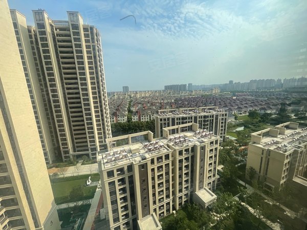 昆山花桥花桥老镇龙光花溪澜园龙光花溪澜园,整租,三室一厅两卫,全新