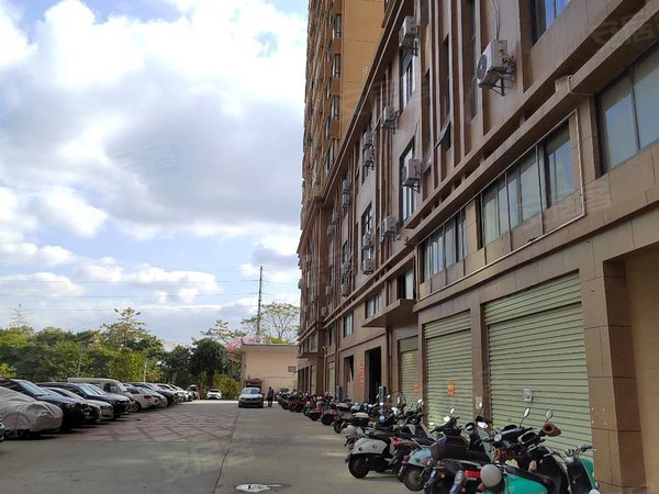 南宁江南沙井天郡府沙井大道旁 天郡府三房便宜出租 户型好 配置好