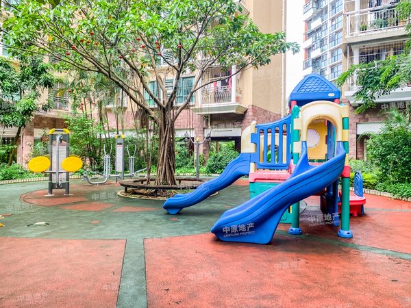 嘉多利花园精装大三房,小高层,电梯房,干净整洁拎包入住