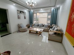 安丘安丘城区商场路近金融街，和园三室一厅，精装多层带车库，家具齐全欢迎拎包入住出租房源真实图片