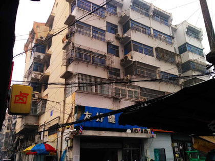 东湖新村