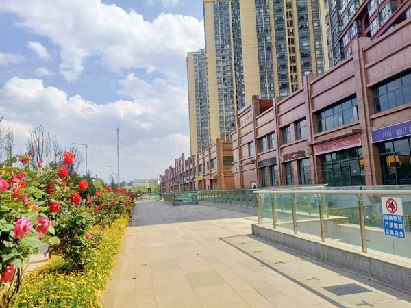 昆明官渡国贸中心米兰春天国贸万象城商圈近地铁米兰春天精装二房干净