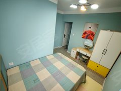 新上可月付！市中医院旁 精装修一居室 带独立卫生间 租期灵活