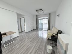 武汉沌口开发区江汉大学经开万达 三号线地铁口 精装修随时可以看房出租房源真实图片