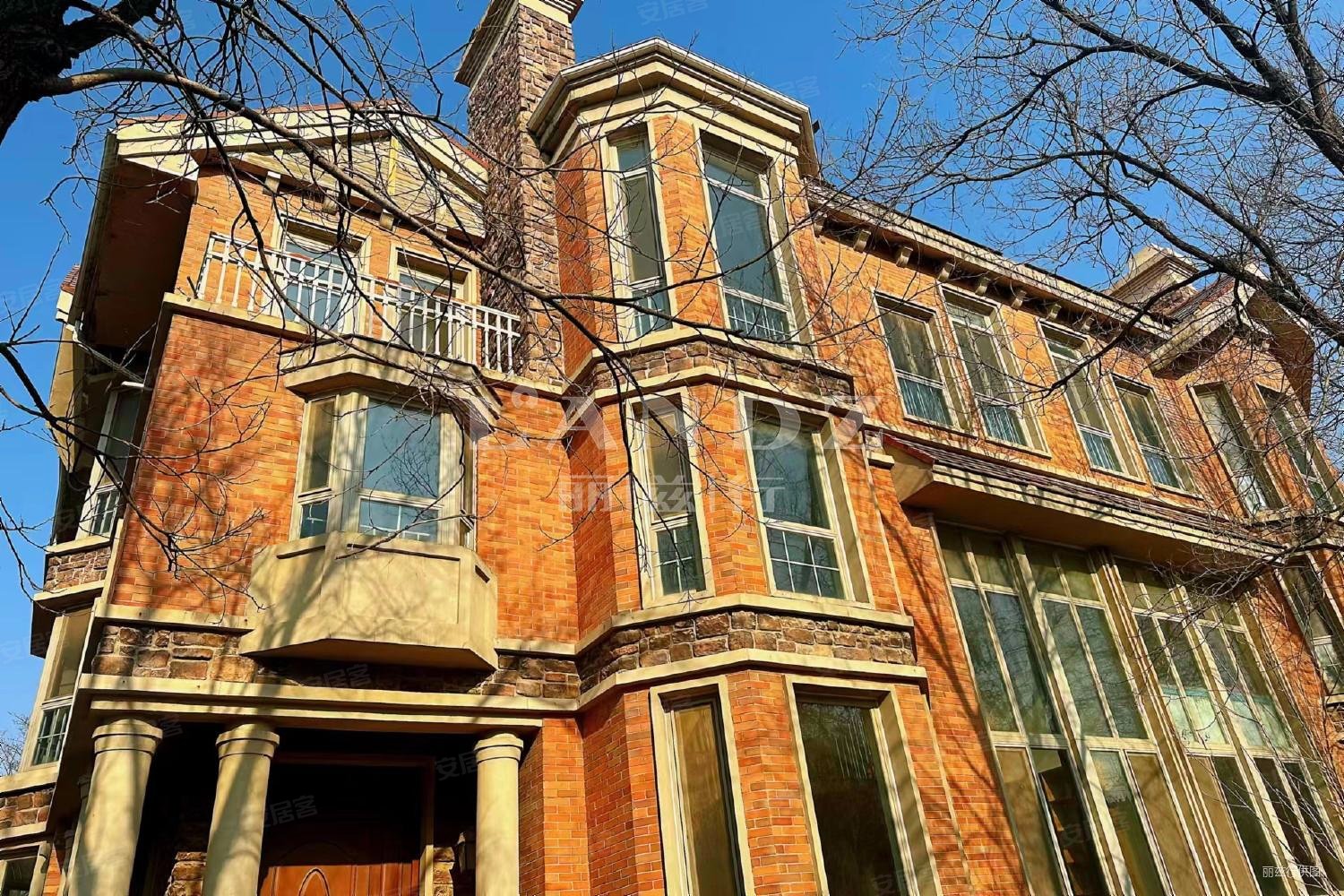 润泽庄园7室7厅5卫562.35㎡南3750万