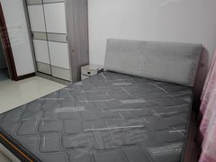 邹城义乌商贸城义乌商贸城片区免费停车，没有物业管理费。新房源，护驾山西区，二楼。领包入住出租房源真实图片