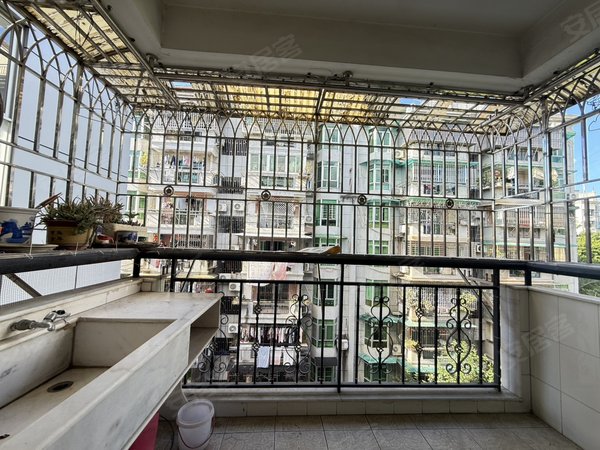 福州晋安塔头金鸡山温泉花园琯尾街 金鸡山温泉花园 业主自住电梯四房