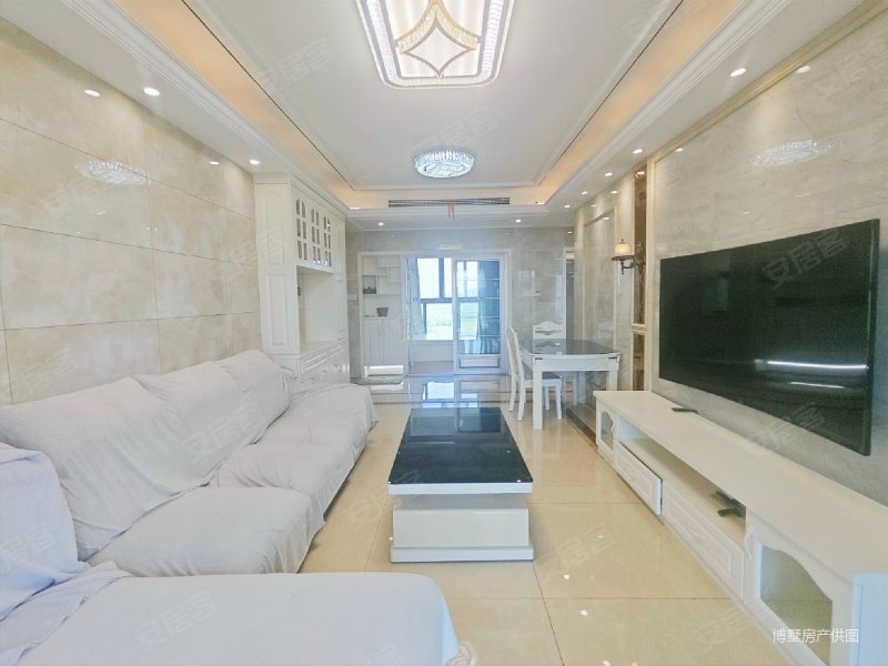 交通便捷 南北通透 临地铁 双卫生间 中间楼层 采光好,万业观山泓郡