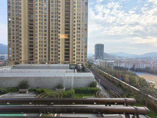 金华东阳横店国耀财富广场财富广场两室两厅一卫,精装修,拎包入住出租房源真实图片