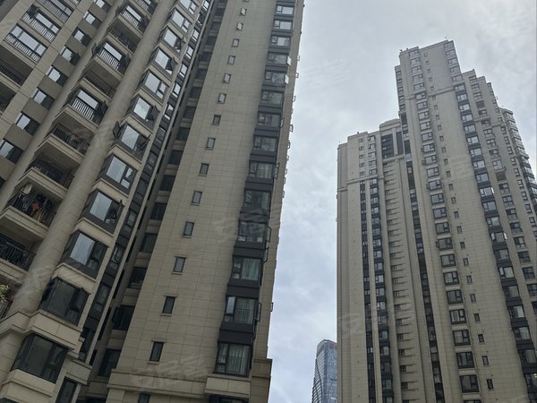 前卫营租房,金地九樾精装修126平米3200元月,西山租房-昆明58安居客