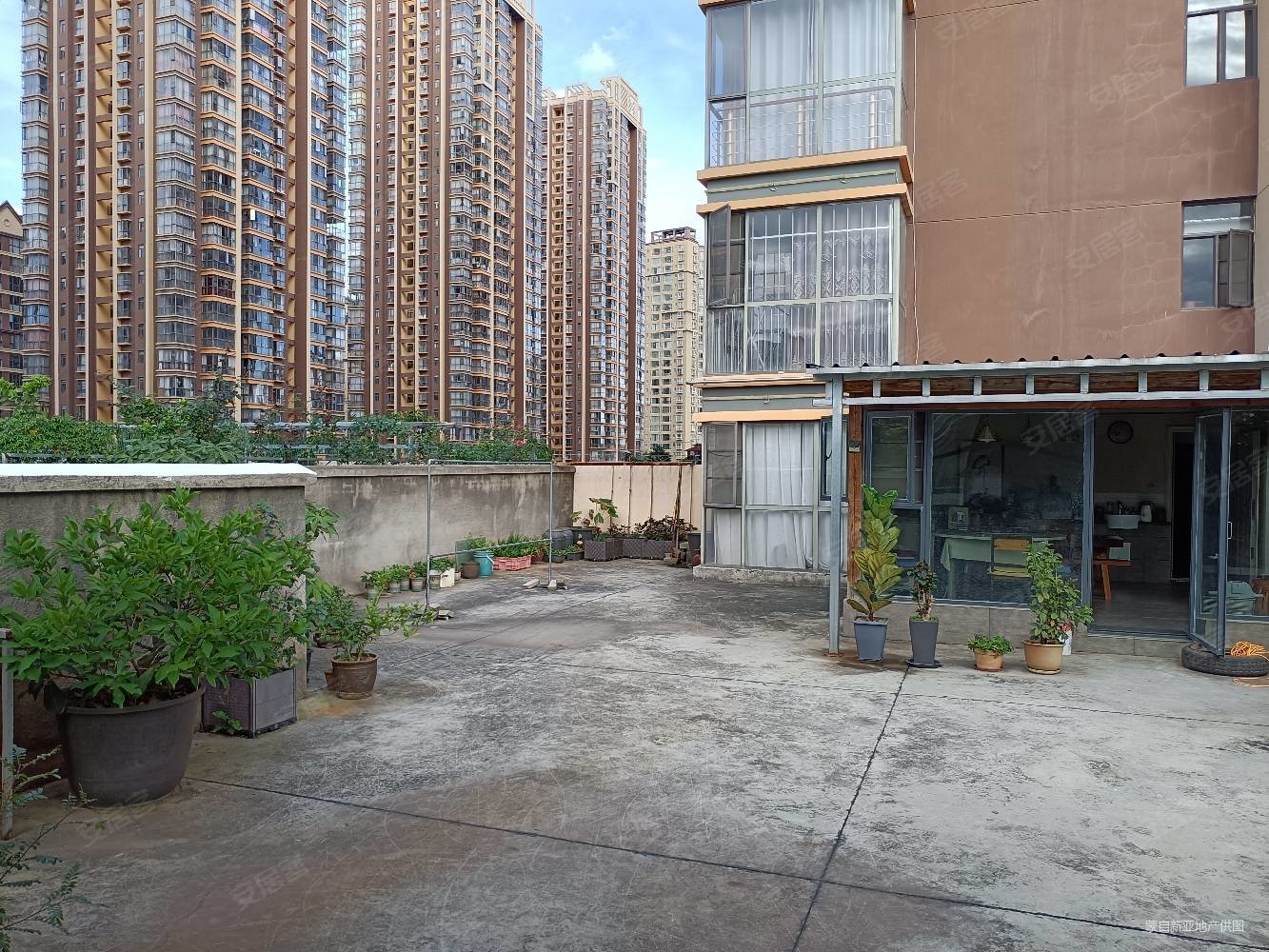 红河房产网>红河二手房>蒙自二手房>文澜镇二手房>塞纳公馆>