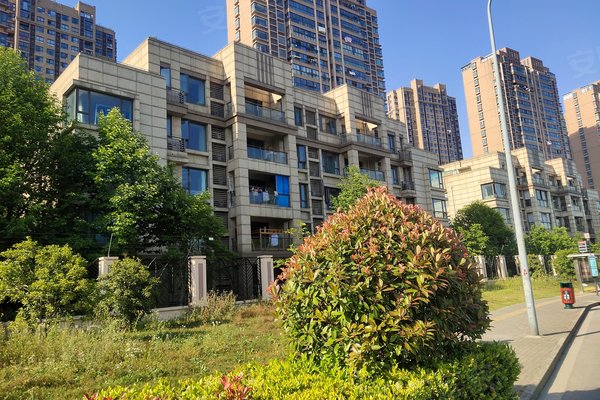 万业紫辰苑(b区)