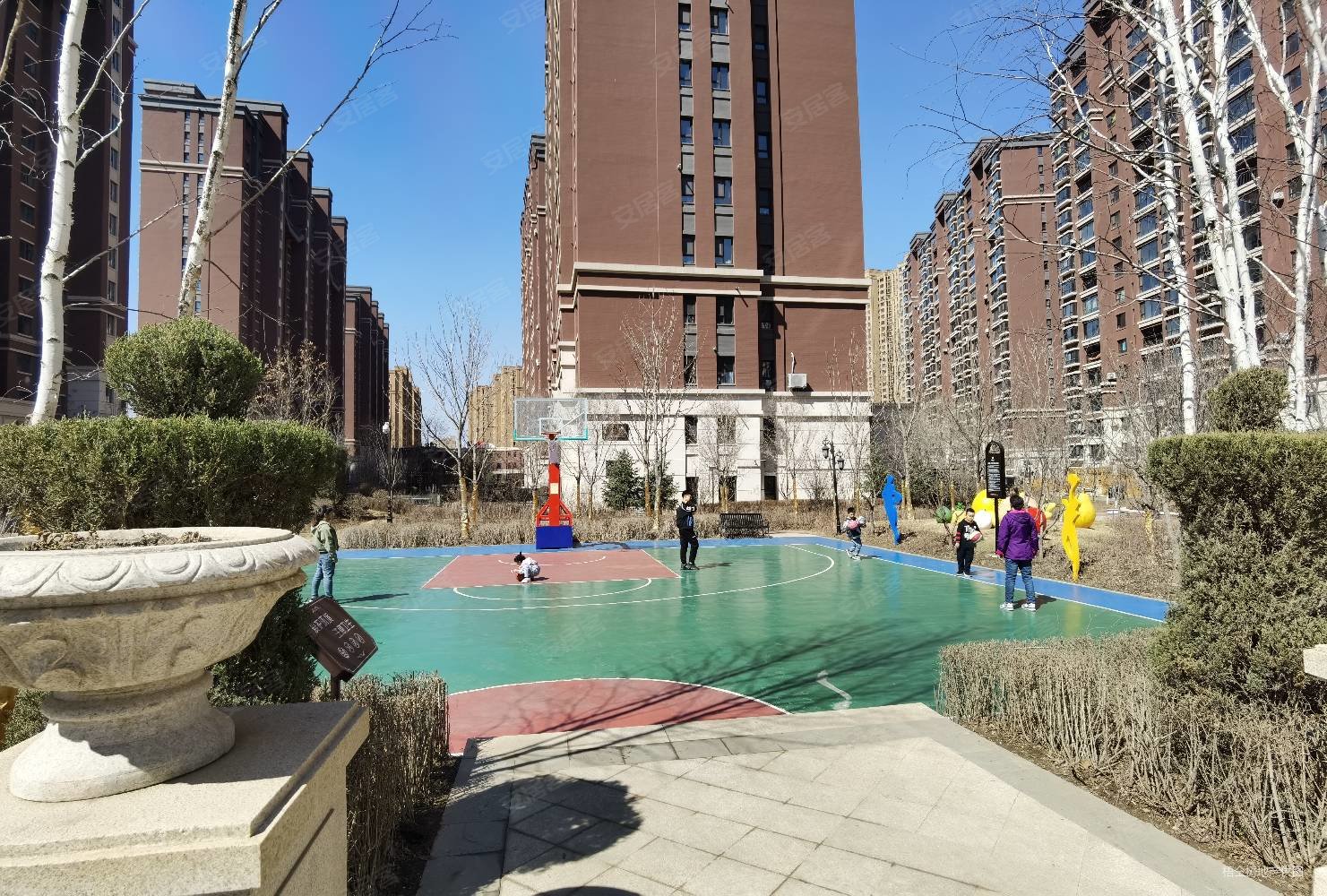 泽信吉府 支持贷款 可改底 185万 双层280 南北大花园