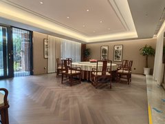 青岛崂山浮山前银都景园联排别墅,精装修全套设备,家具另行协商。出租房源真实图片
