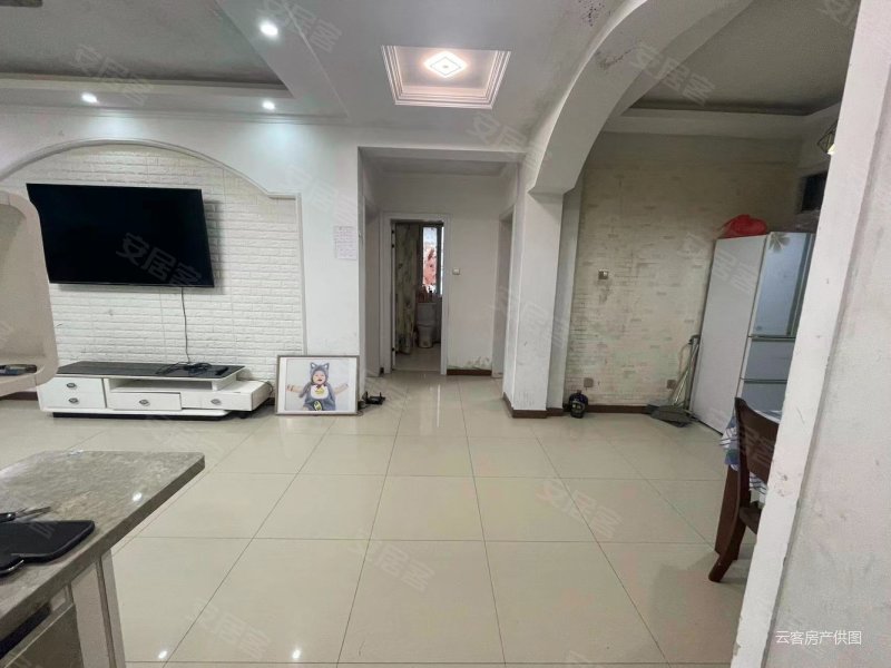 出售康鑫花园车库上一楼家主诚心出售,康馨花园二手房,62万,2室2厅,1