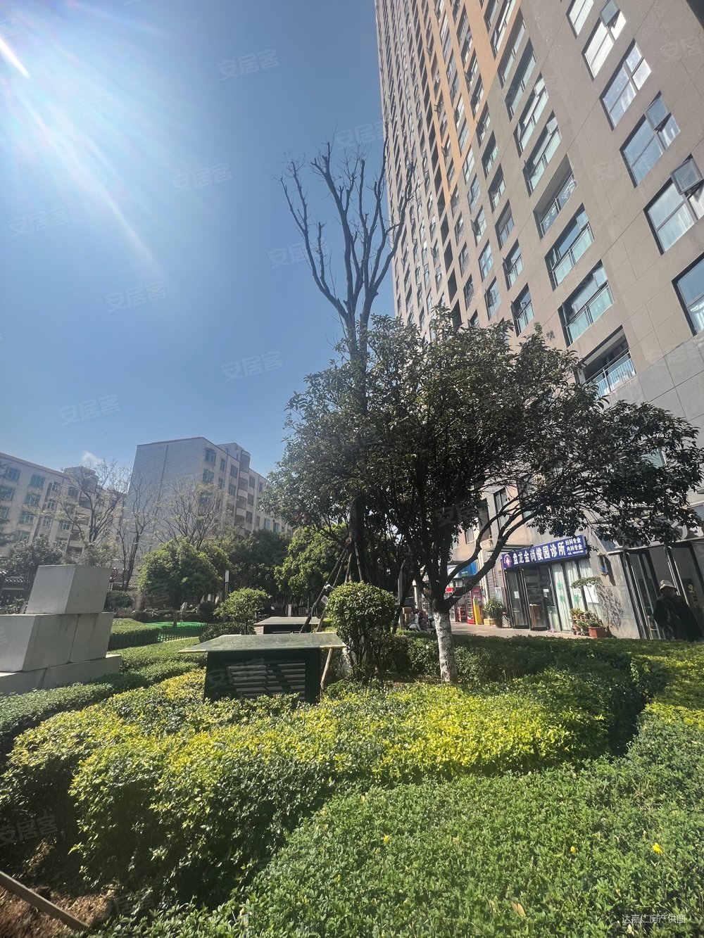 火车北站金尚俊园二期2房825万精装