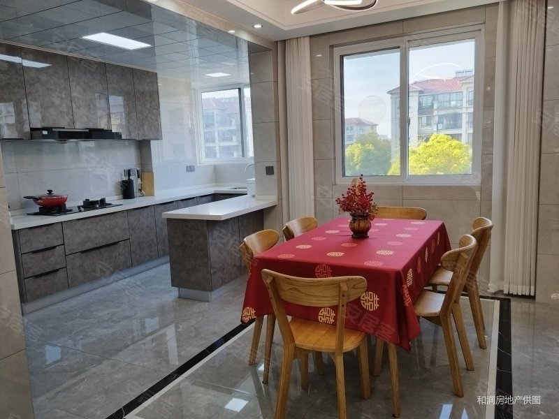 洋房蓝爵庄园126平精装修婚房楼层采光好送车位车库